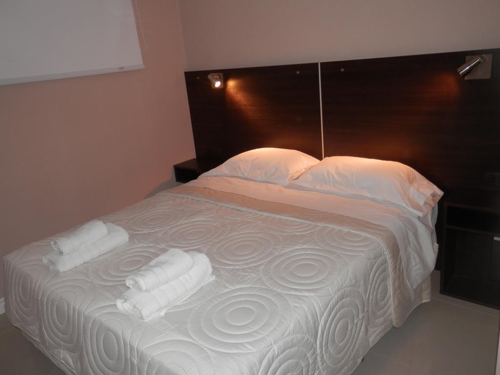 Complejo Las Rosas Apartman Villa Allende Szoba fotó